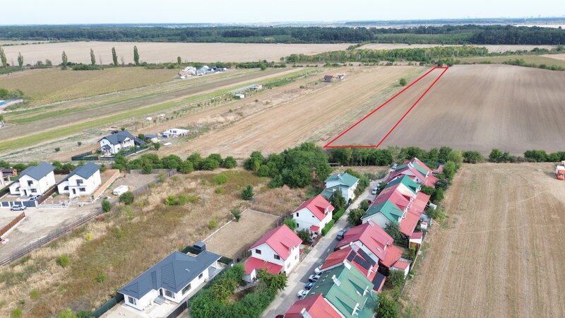 Darza teren intravilan 1ha, ideal pentru case, hala, ferma